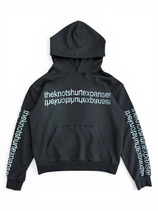 TITLE HOODIE